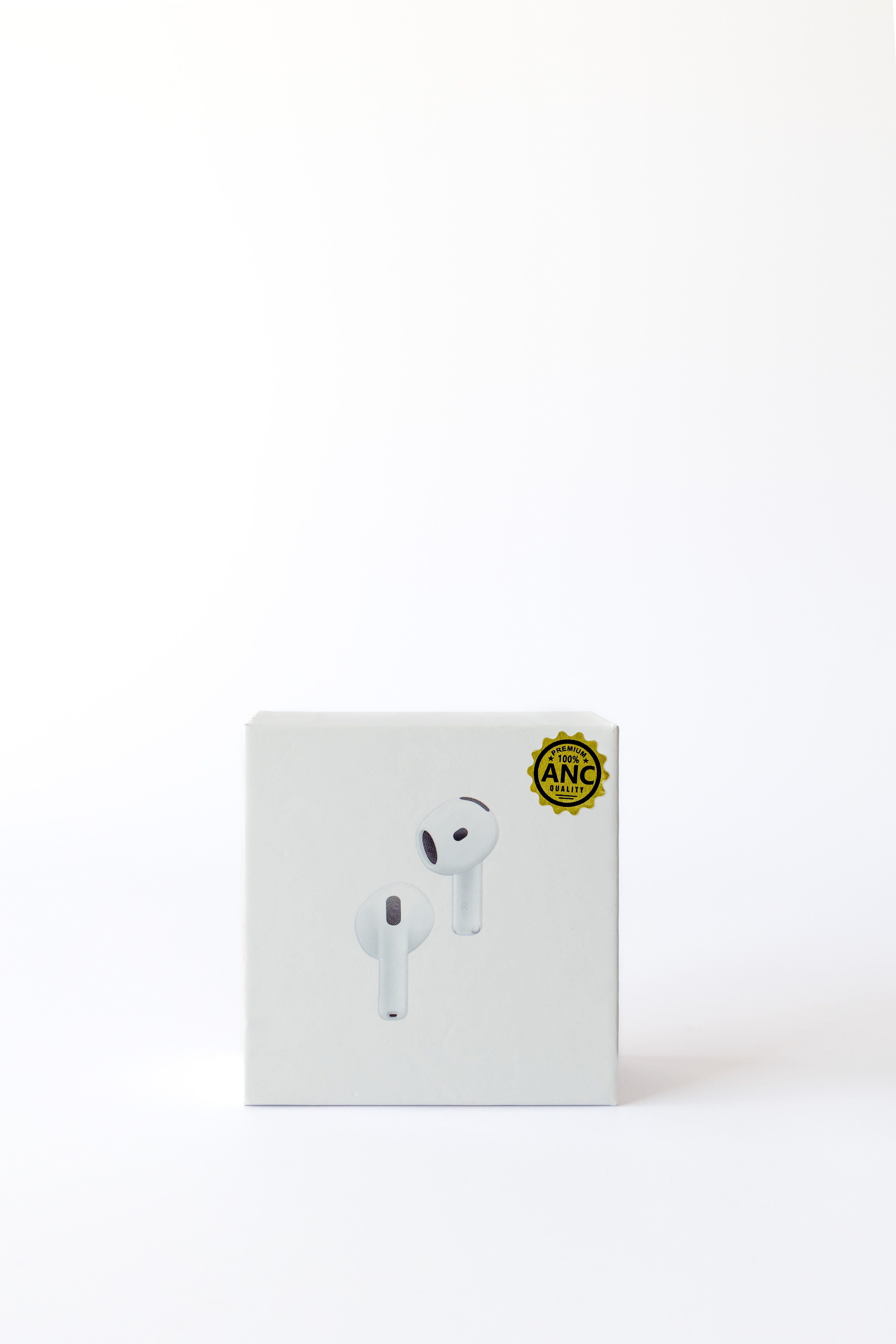 InPods 4a Geração com caixa Magsafe ( Lightning- Type C )